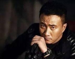 明星胡军,从硬汉形象到多面才华，演绎人生精彩篇章