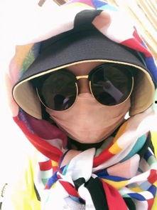 带防晒面罩的网红,时尚防晒新潮流