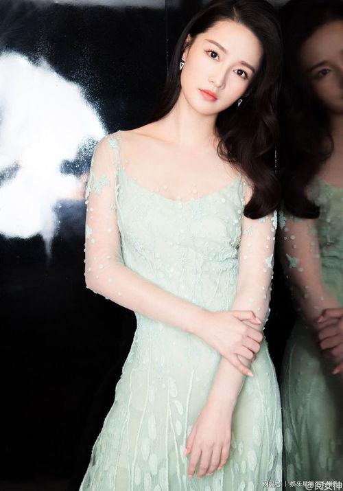 明星穿什么色好看,揭秘哪些颜色最适合他们